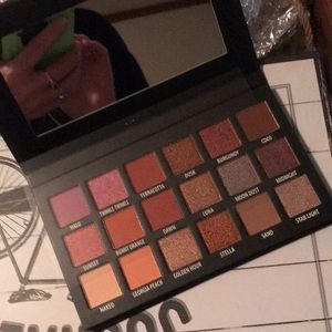 KAB eyeshadow pallet